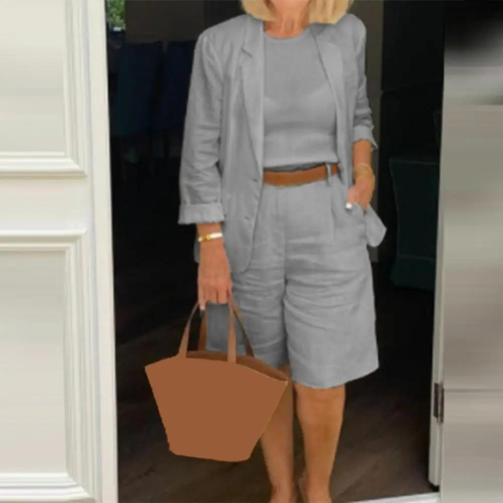 Valenzora | Luxurious blazer and shorts ensemble for women