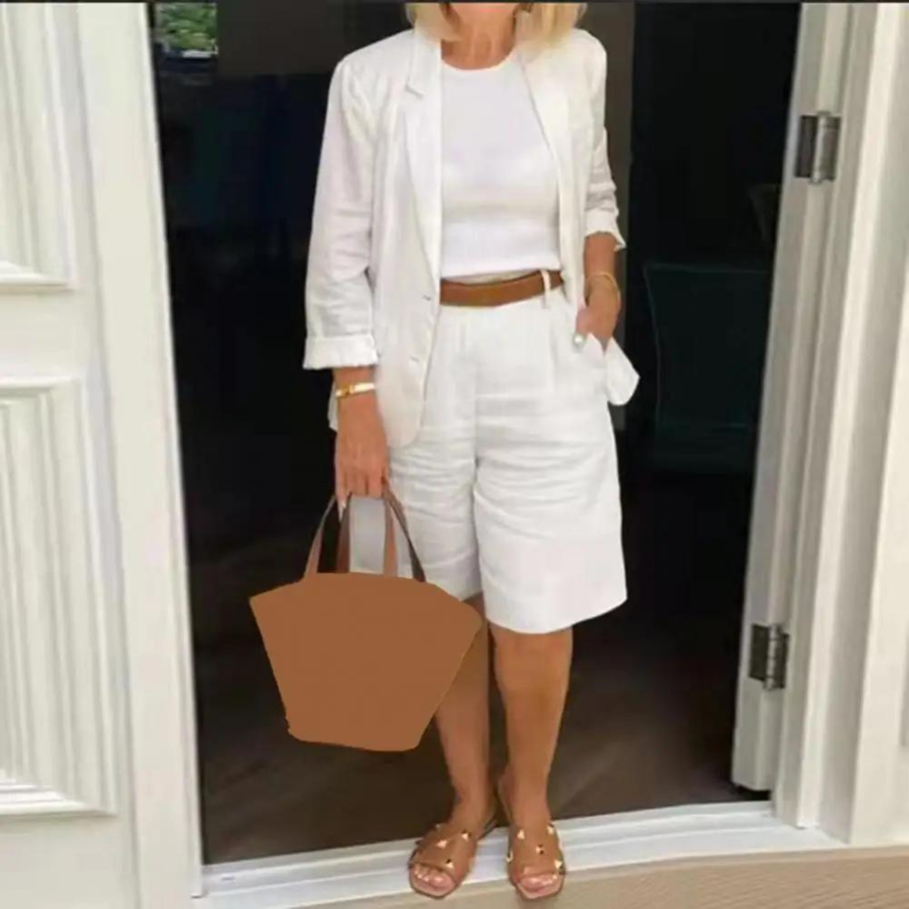 Valenzora | Luxurious blazer and shorts ensemble for women