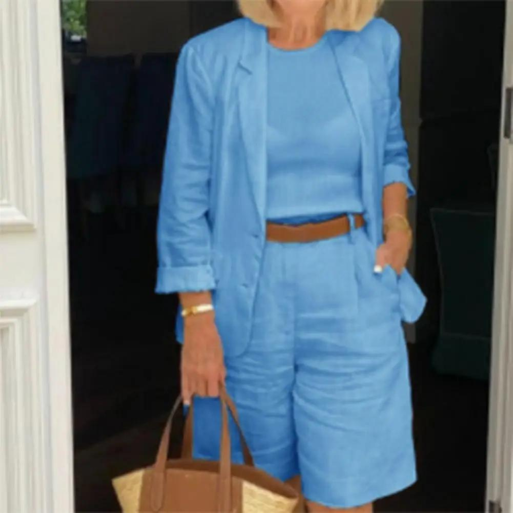Valenzora | Luxurious blazer and shorts ensemble for women