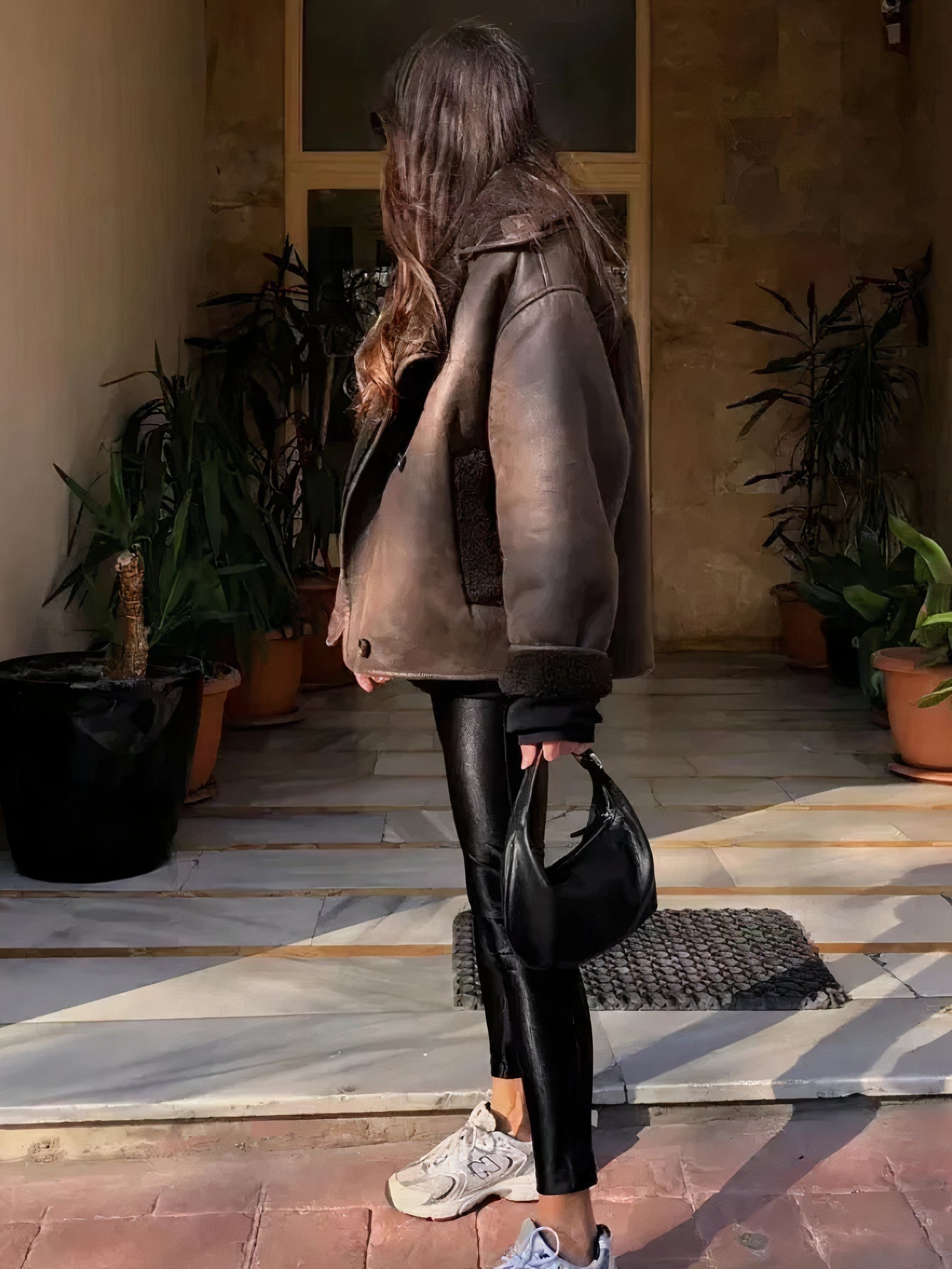 Valenzora | Klassische Kurze Lederjacke für Damen