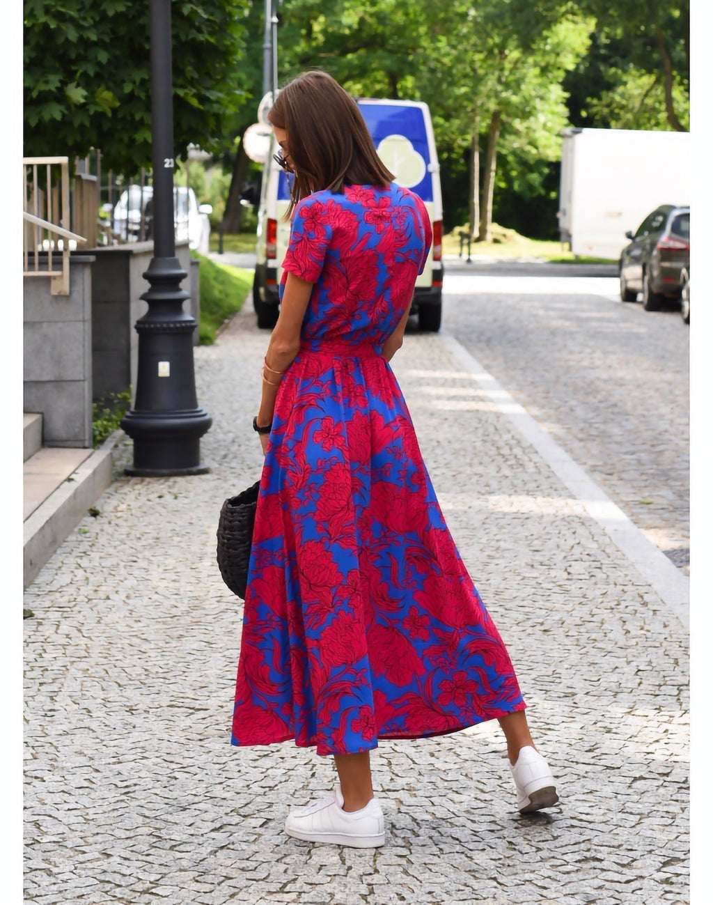 Valenzora | V-neck wrap maxi dress