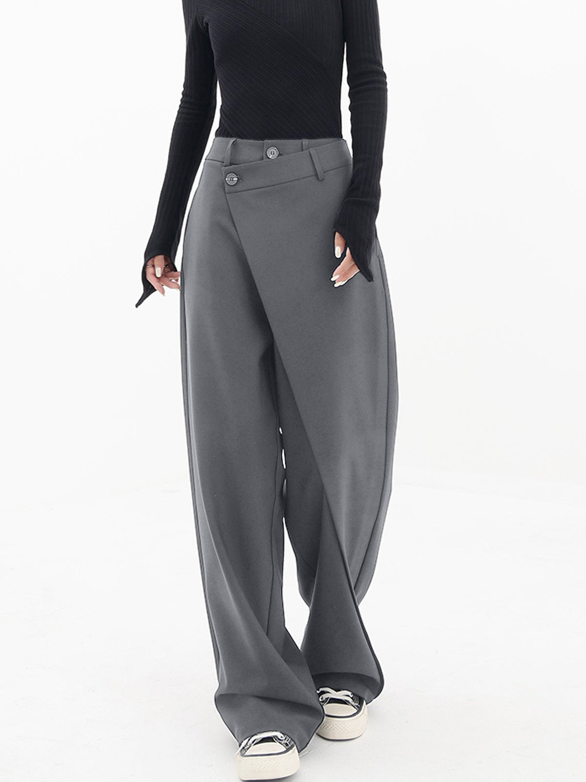 Baggy trousers