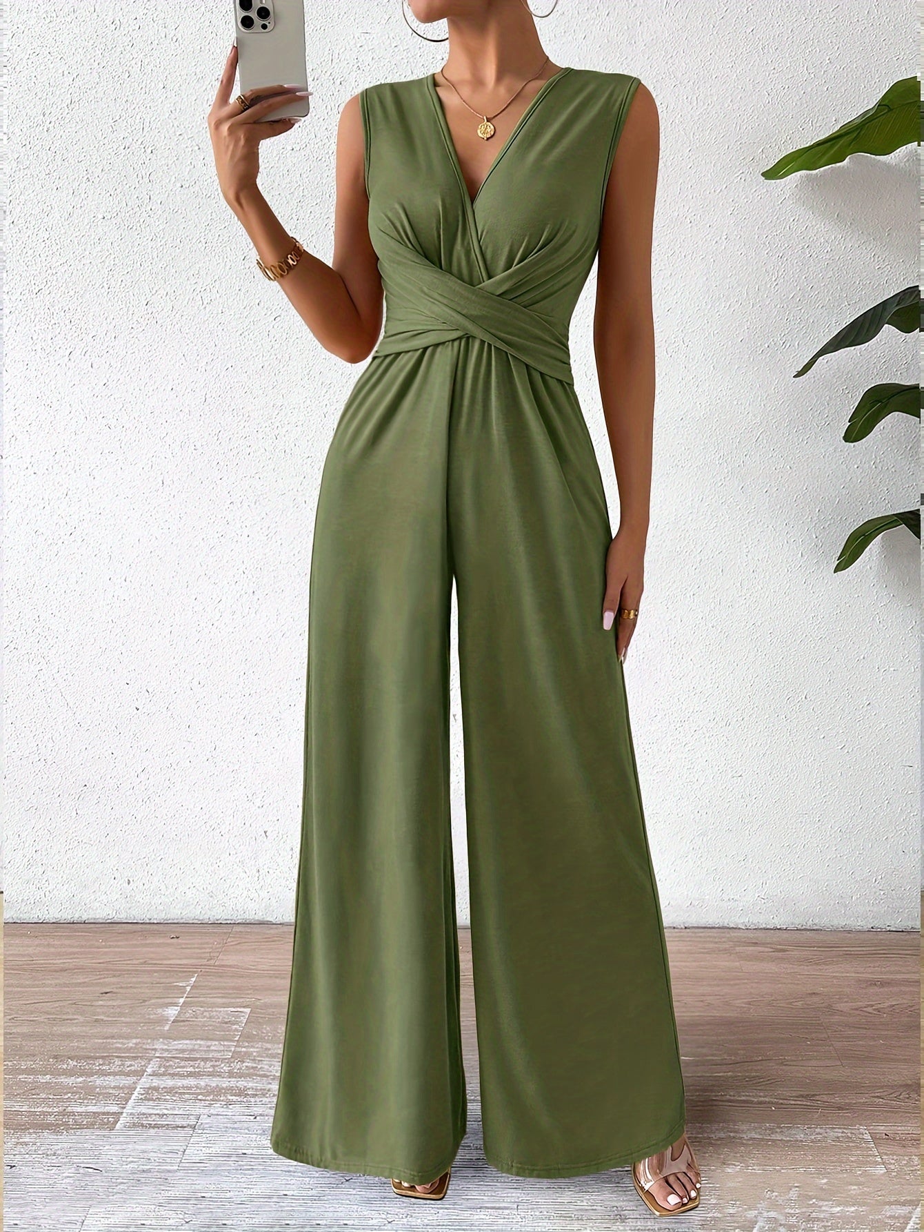 Valenzora | Eleganter ärmelloser Jumpsuit mit schmeichelhafter Passform