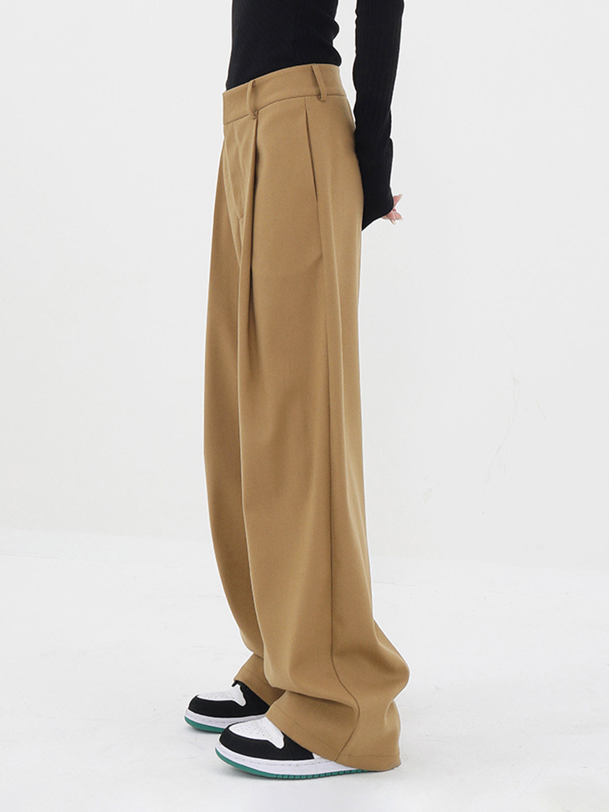 Valenzora | Basic Baggy Hose mit weitem Bein