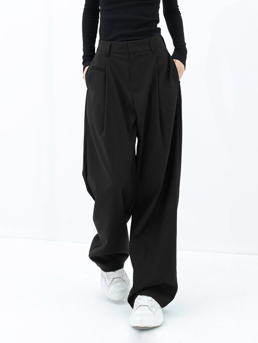 Valenzora | Basic Baggy Hose mit weitem Bein
