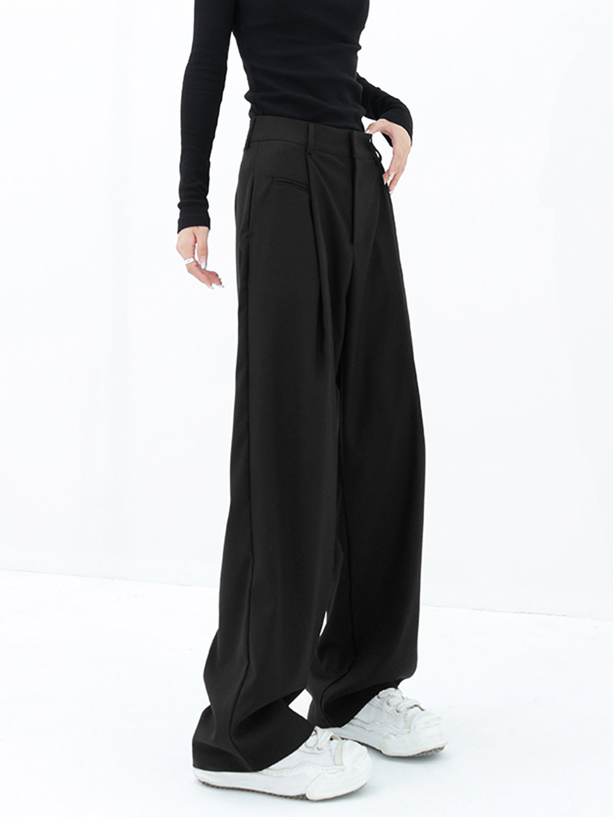 Valenzora | Basic Baggy Hose mit weitem Bein