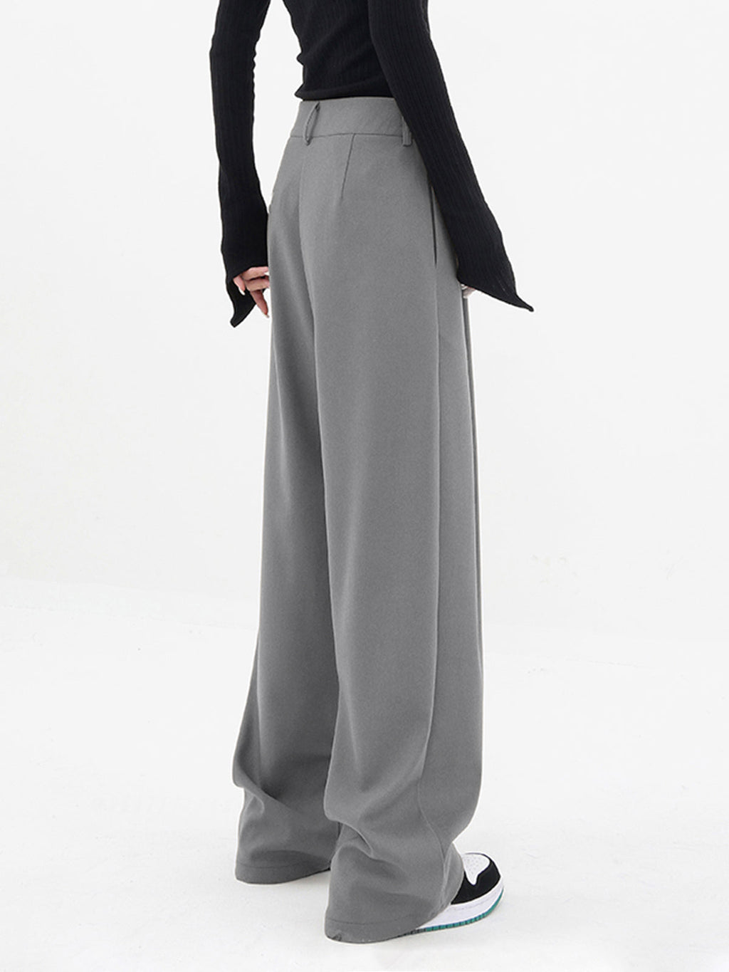 Valenzora | Basic Baggy Hose mit weitem Bein