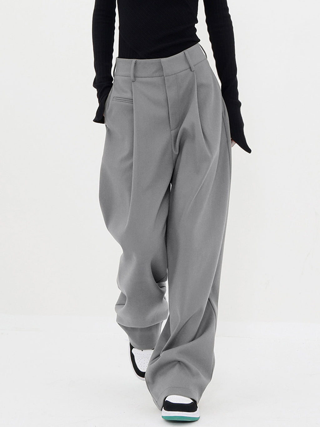 Valenzora | Basic Baggy Hose mit weitem Bein