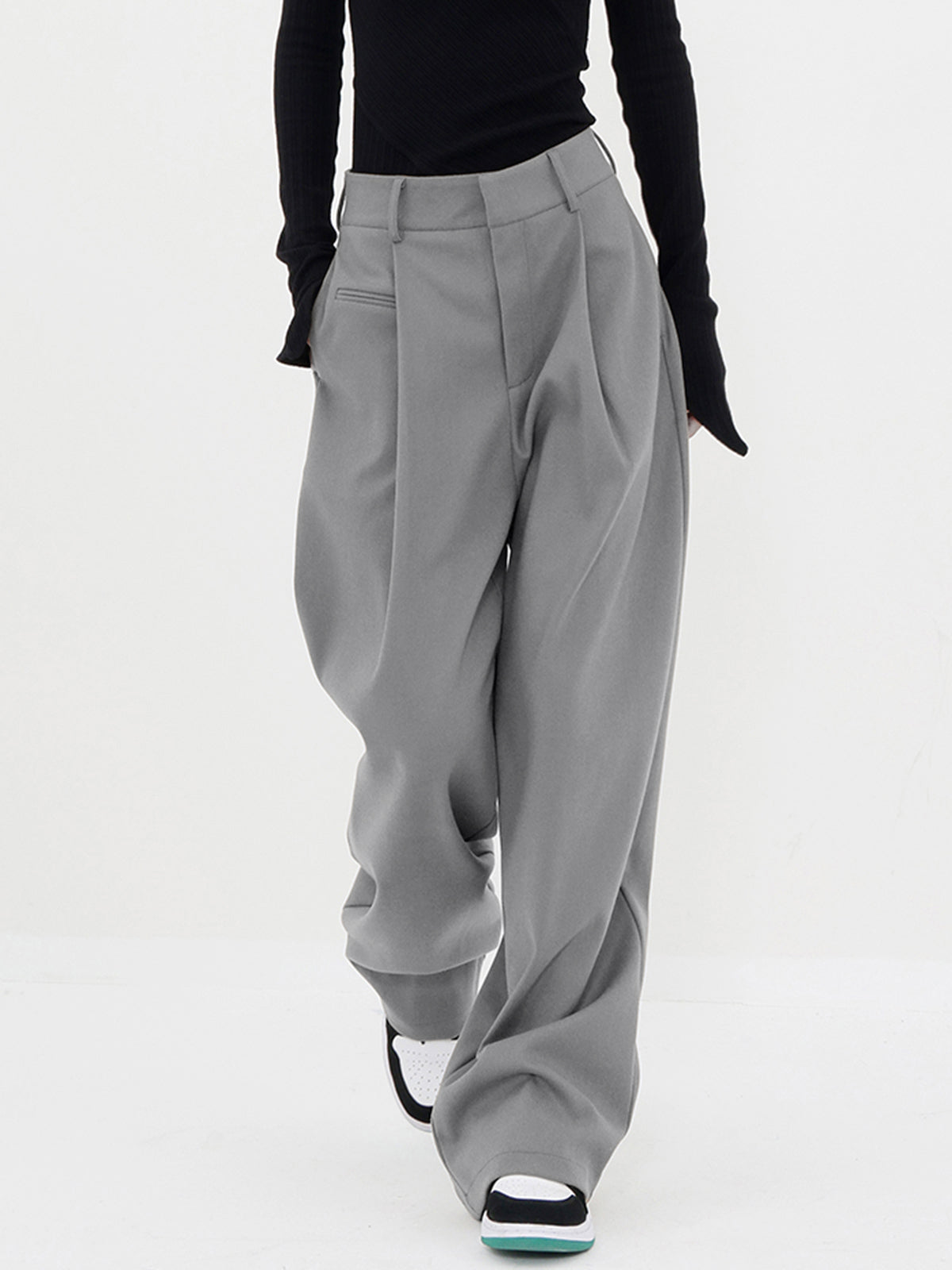 Valenzora | Basic Baggy Hose mit weitem Bein