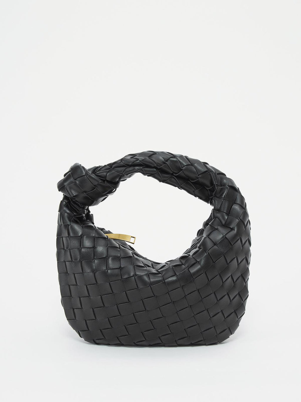 Valenzora | Casual and Relaxed Bag Design