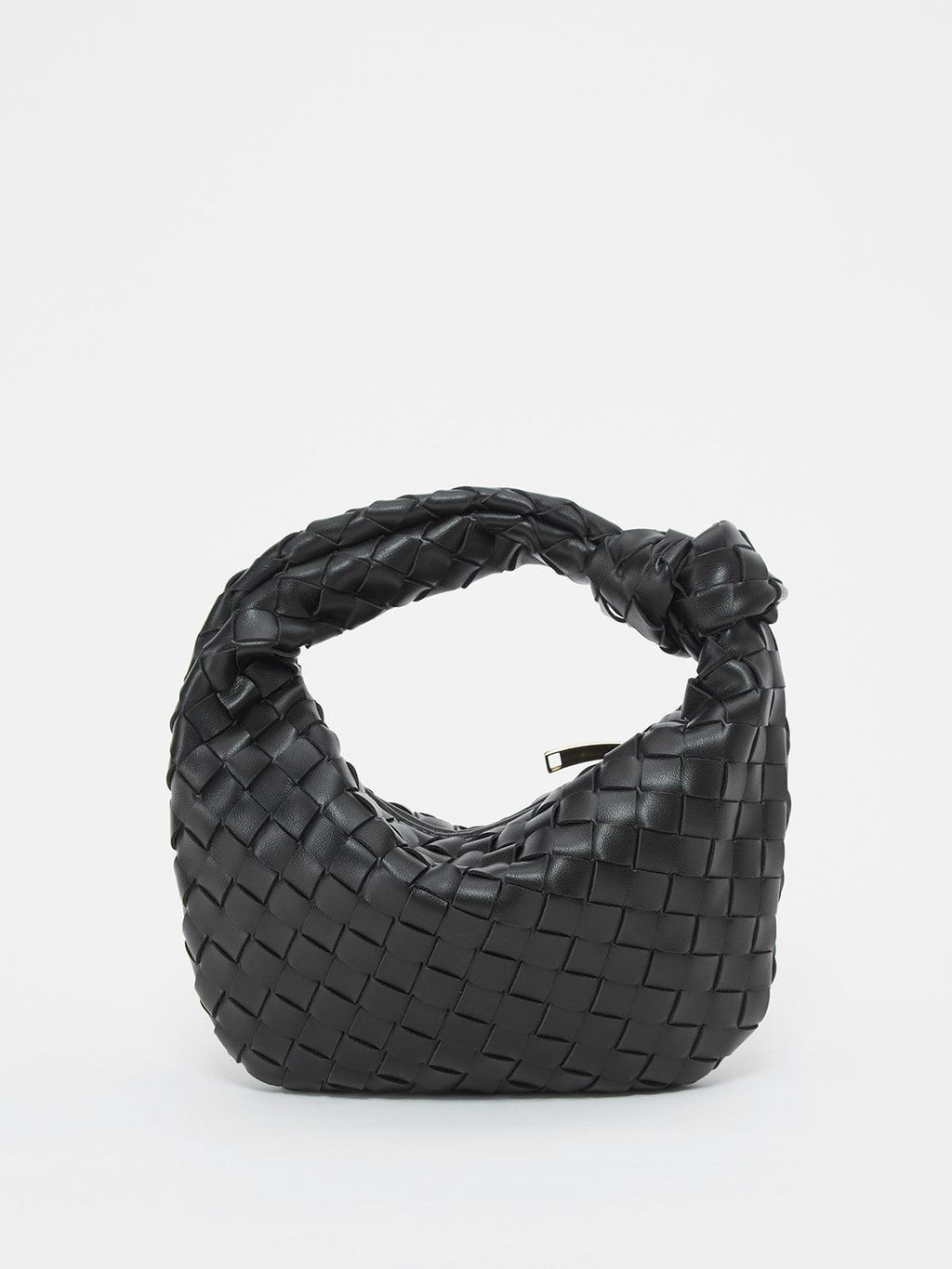 Valenzora | Casual and Relaxed Bag Design
