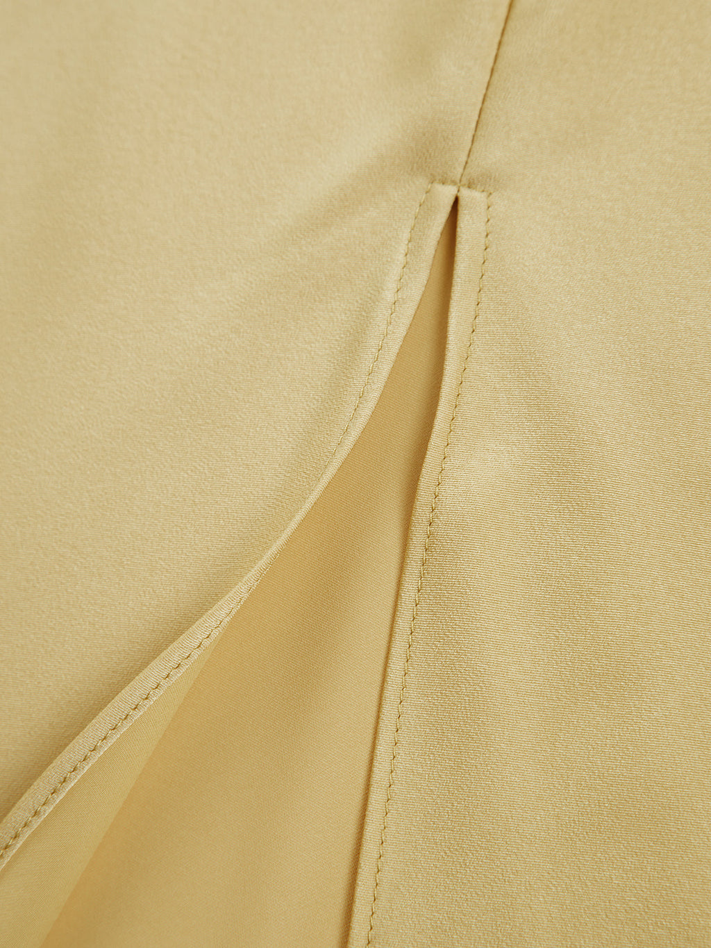 Valenzora | Satin Maxi Dress with Open Back