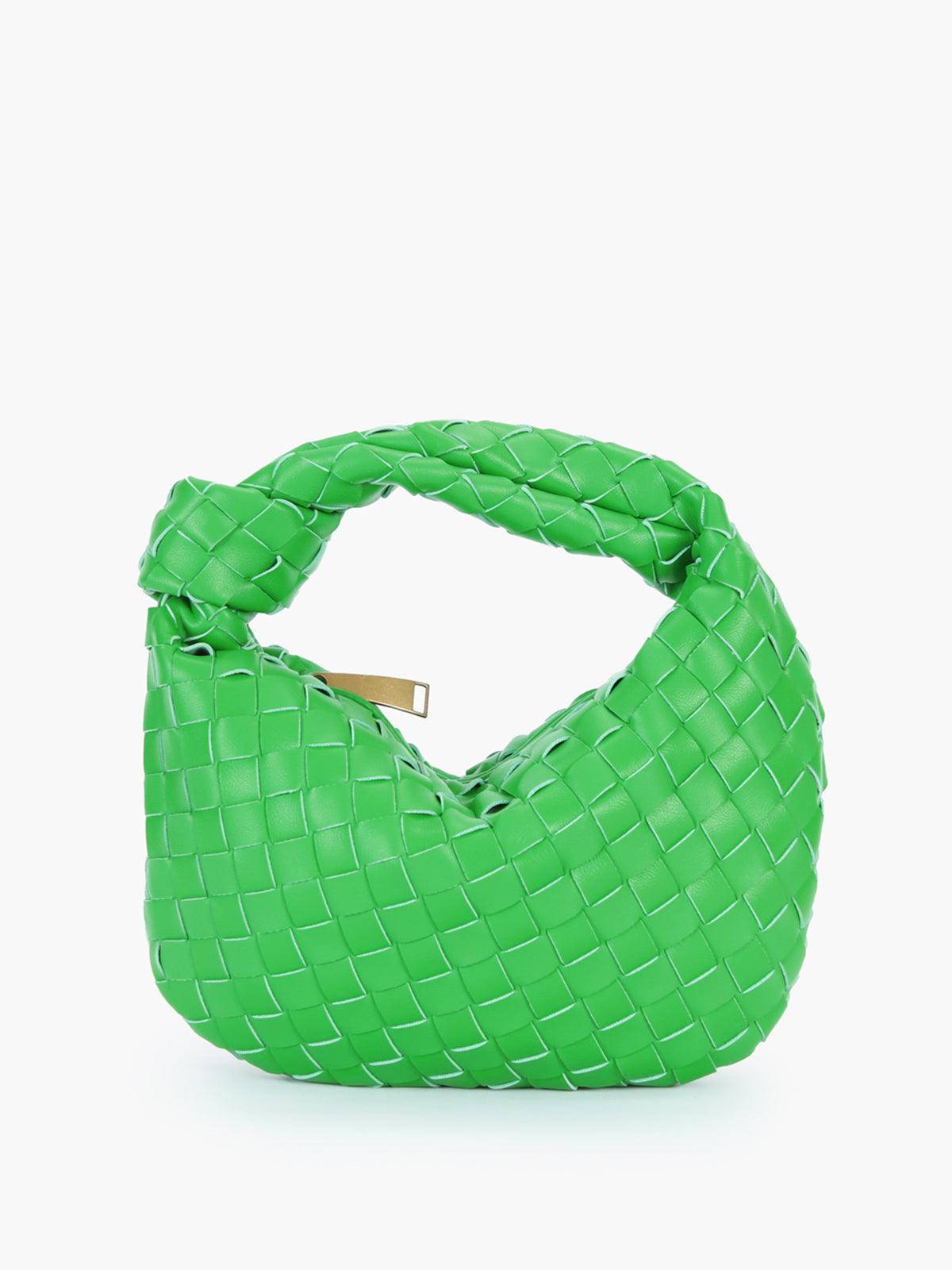 Valenzora | Casual and Relaxed Bag Design