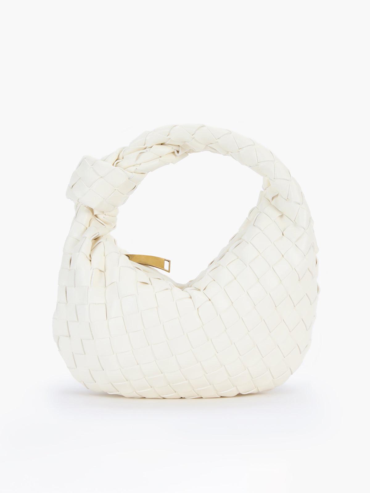 Valenzora | Casual and Relaxed Bag Design