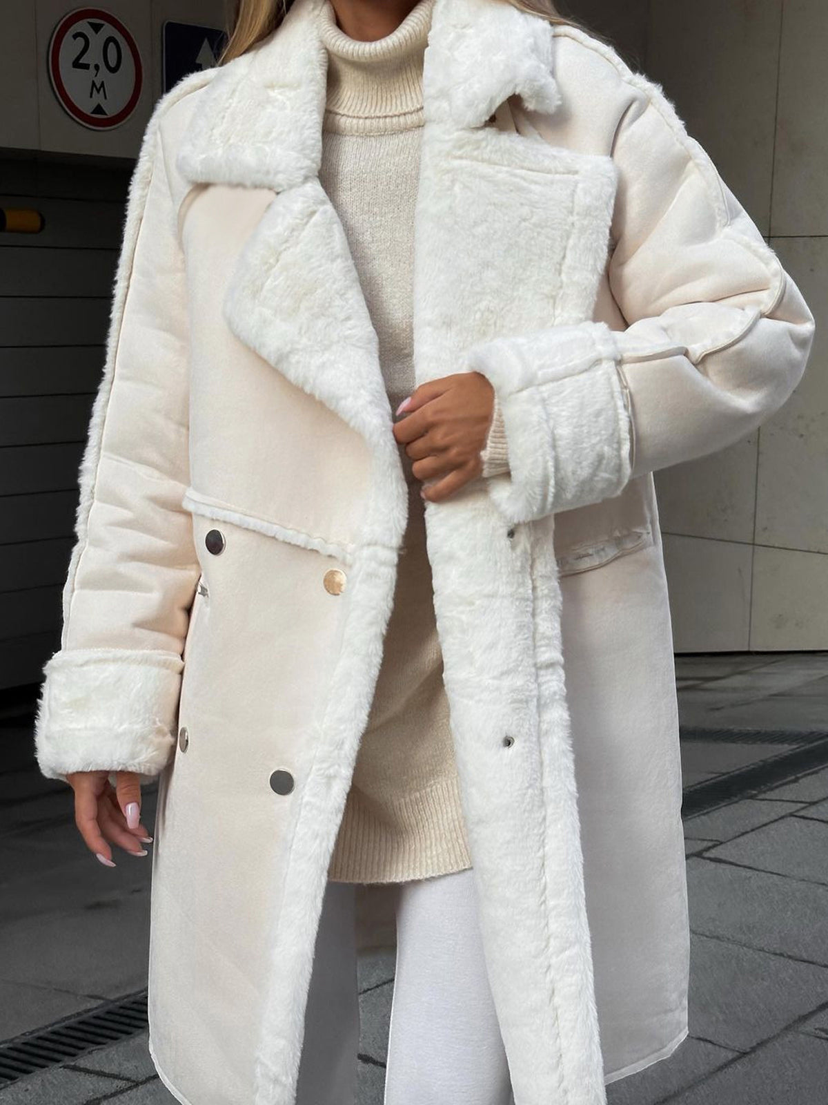 Valenzora | Long faux fur coat