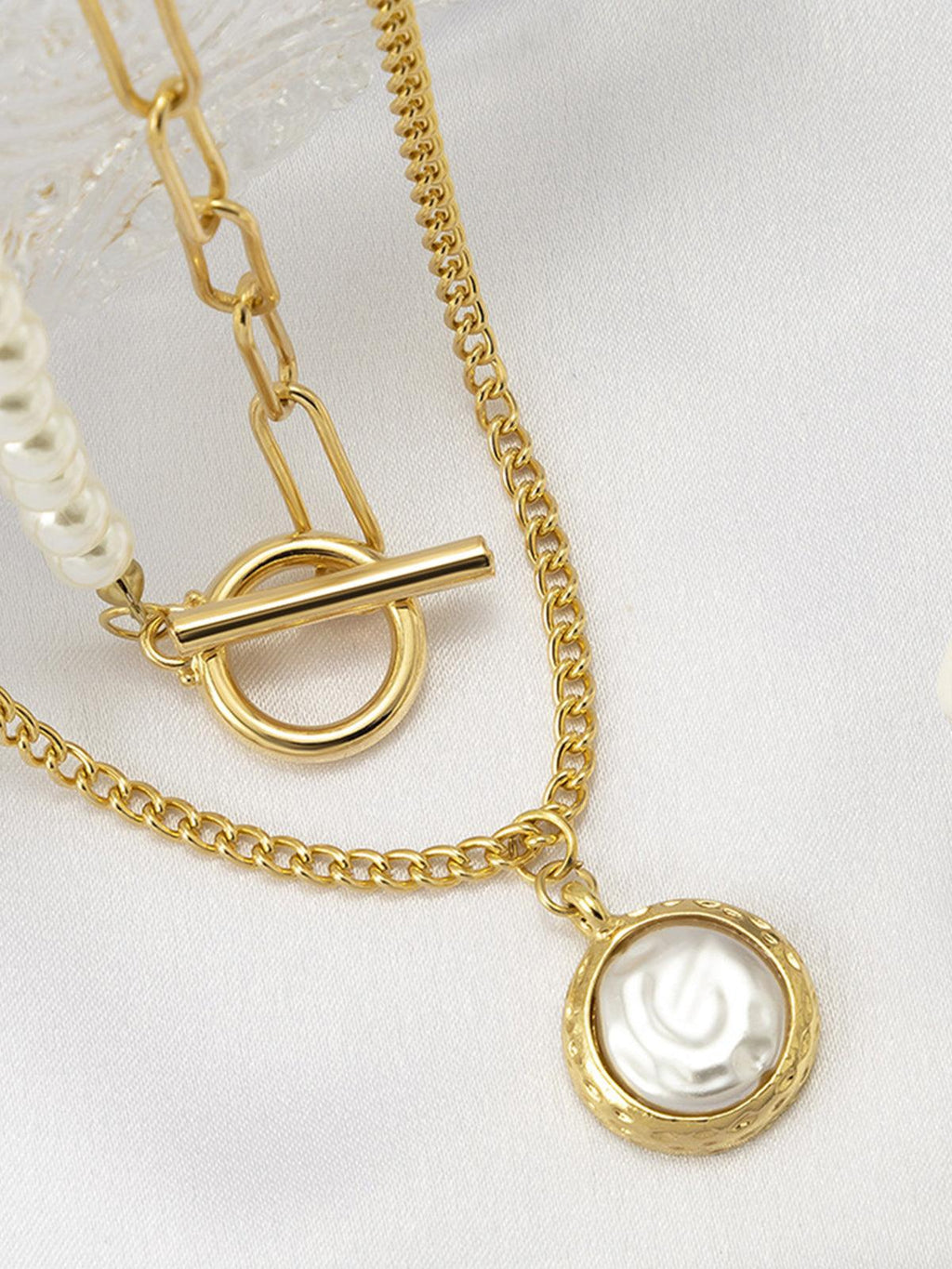 Valenzora | Faux Pearl Jewelry Necklace