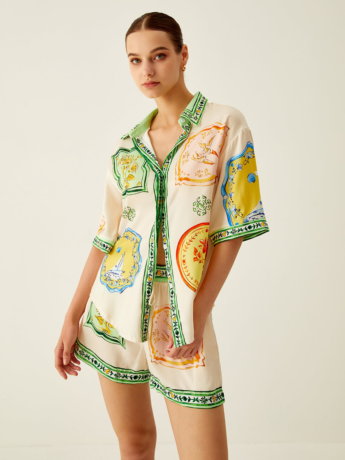 Valenzora | Loose Printed Satin Shorts Set