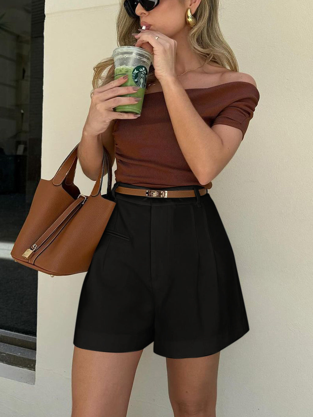 Valenzora | Semi-Transparent Mid-Waisted Shorts Without Belt