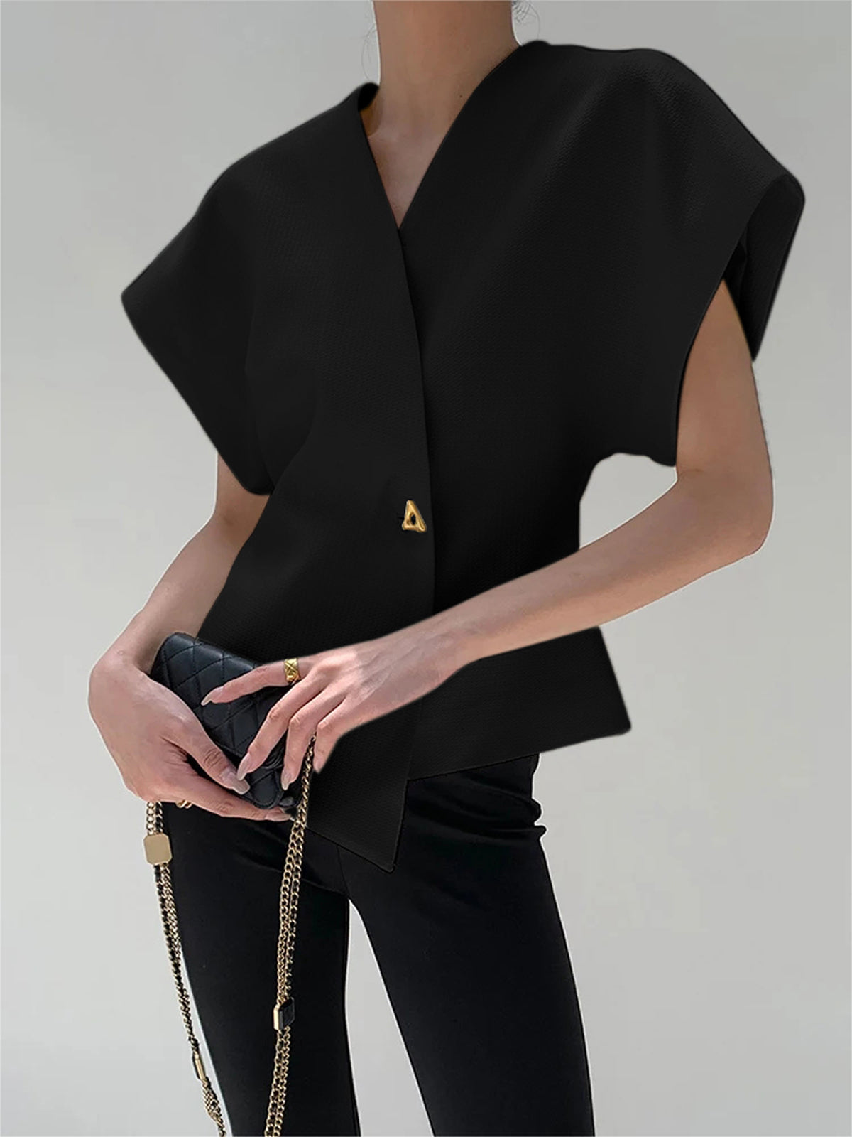 Valenzora | Asymmetrical V-neck top with lightweight fabric for women