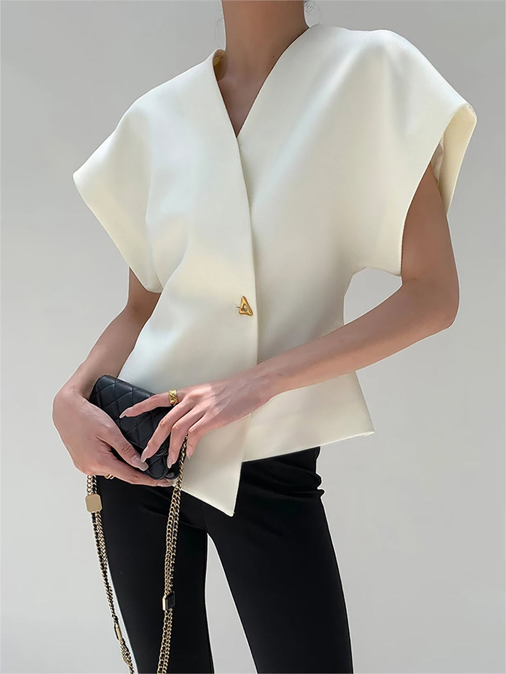 Valenzora | Asymmetrical V-neck top with lightweight fabric for women