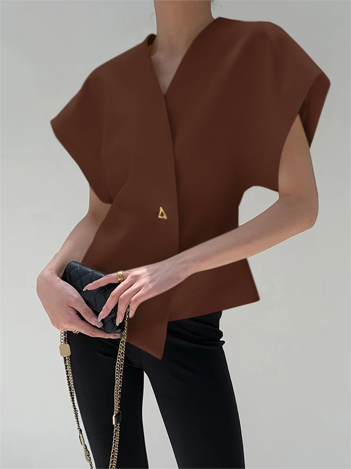 Valenzora | Asymmetrical V-neck top with lightweight fabric for women