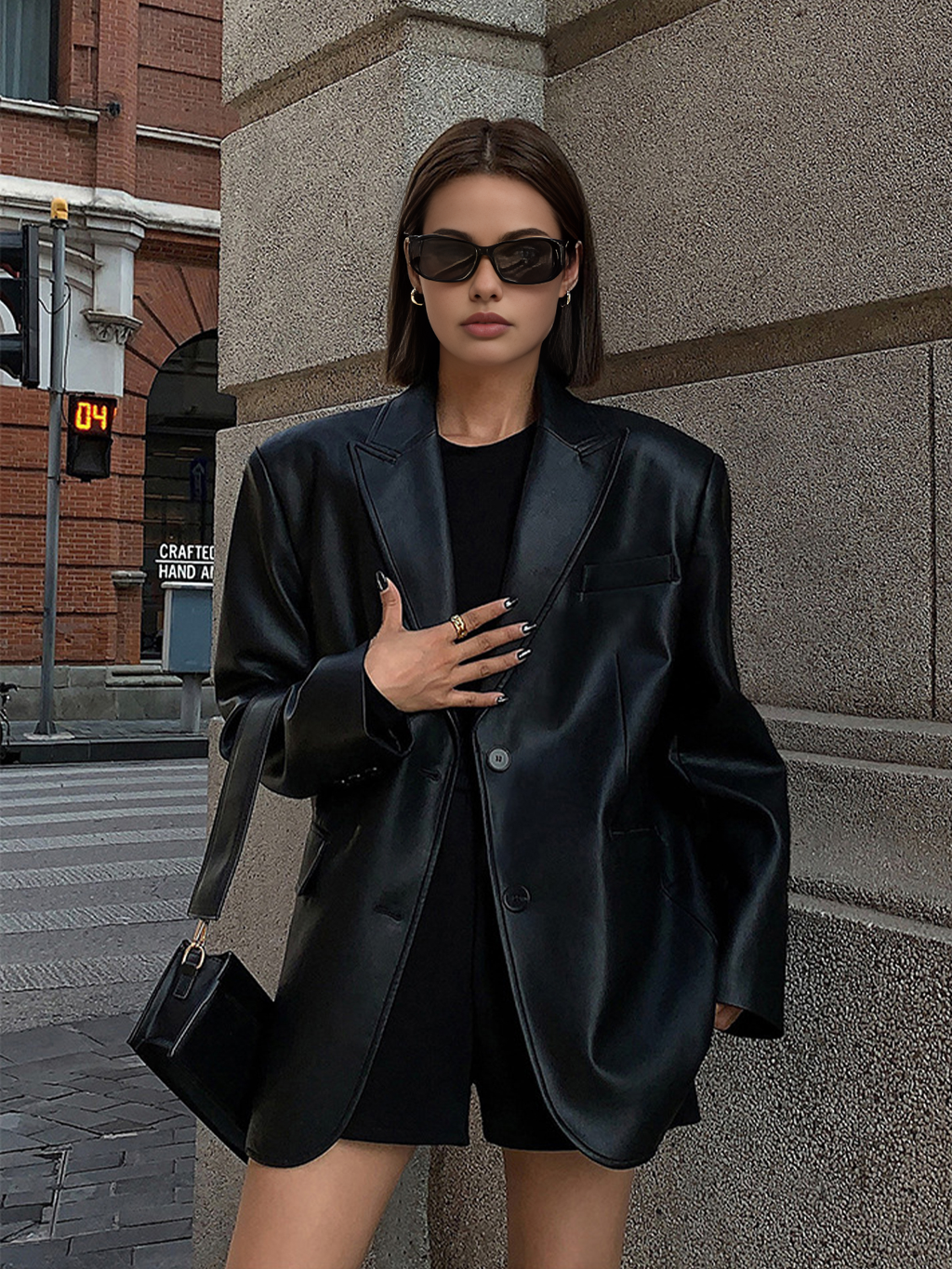 Valenzora | Reversf pockets leather blazer