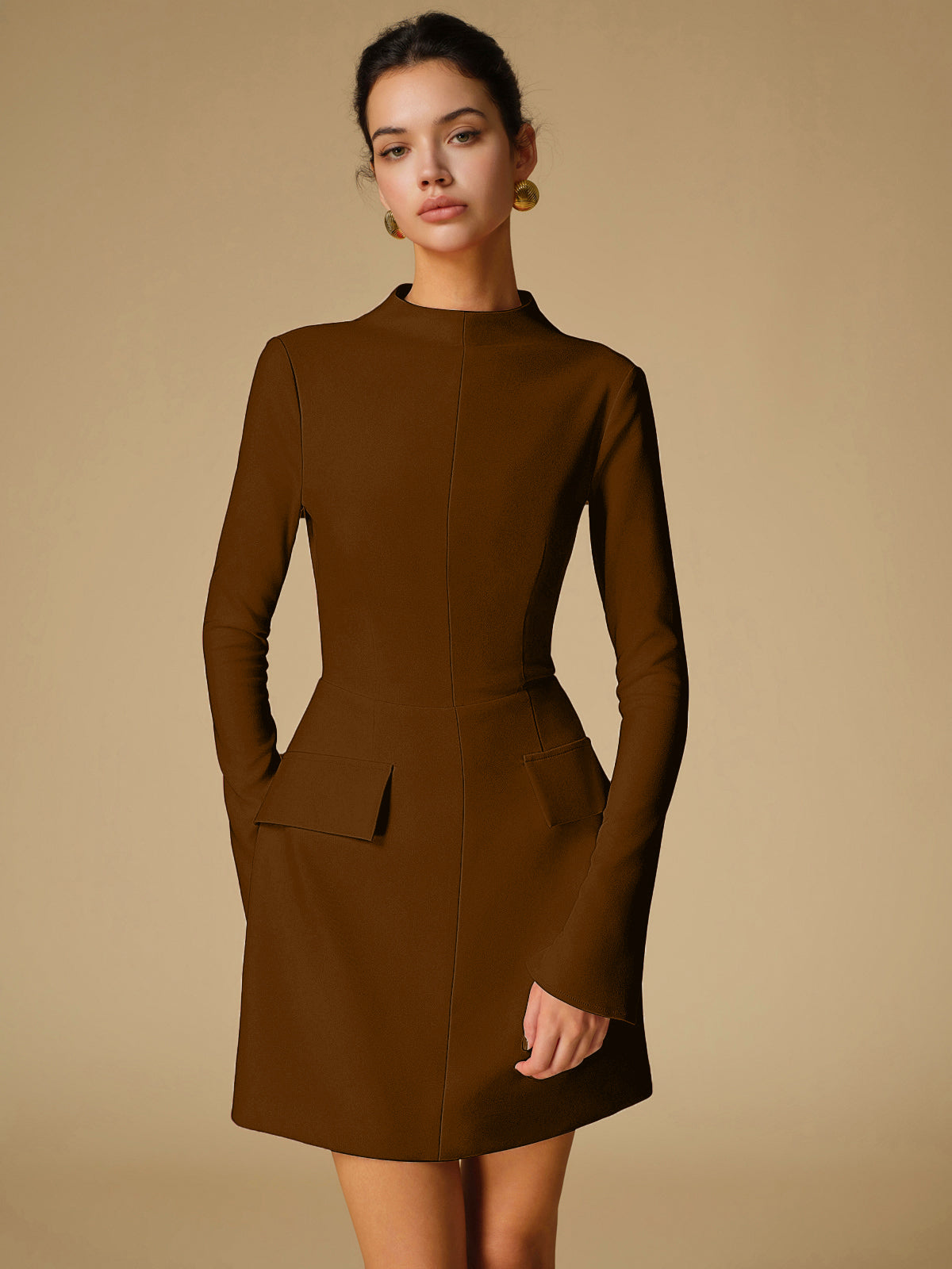 Valenzora | Minimalist, simple dress with a low back
