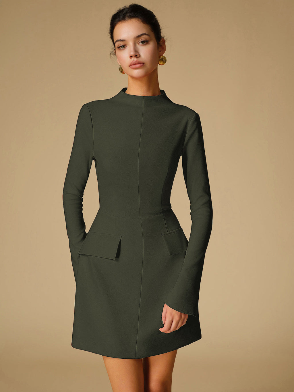 Valenzora | Minimalist, simple dress with a low back