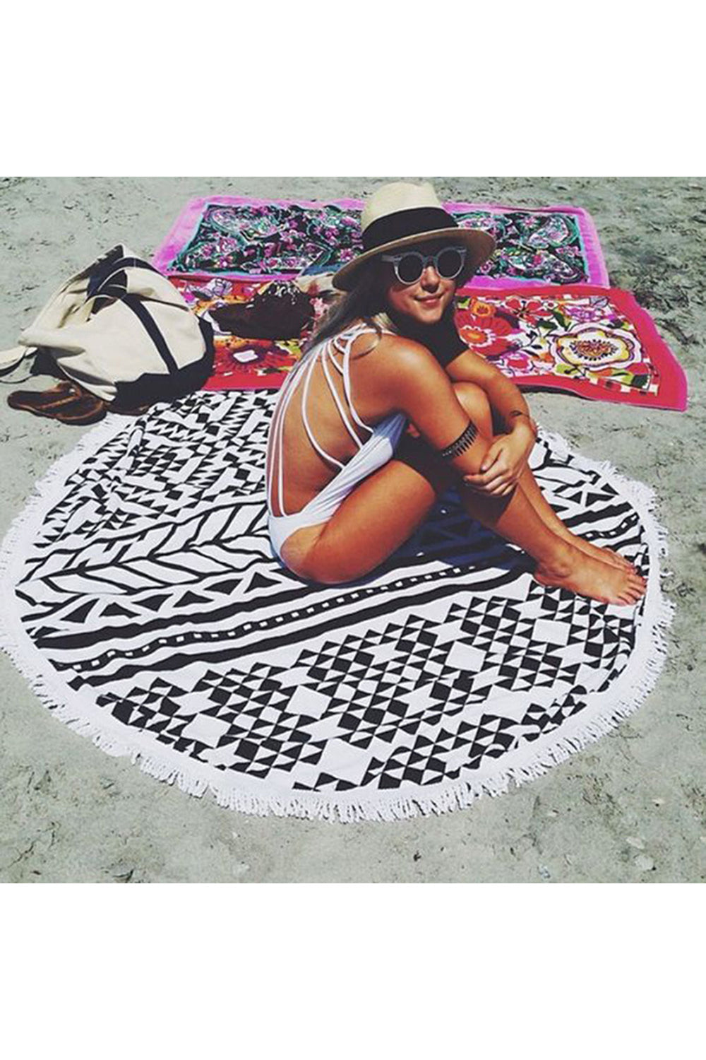 Valenzora | Tassel Giant Beach Towel Picnic Camping Mat