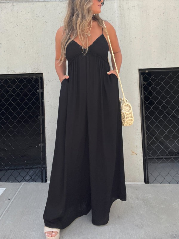 Valenzora | Jumpsuit with V-neck and wide straps