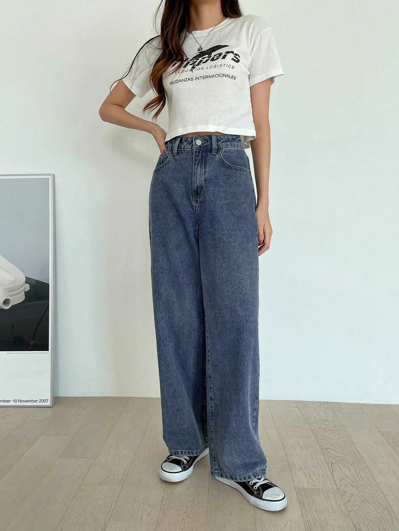 Valenzora | High-waisted washed wide-leg jeans