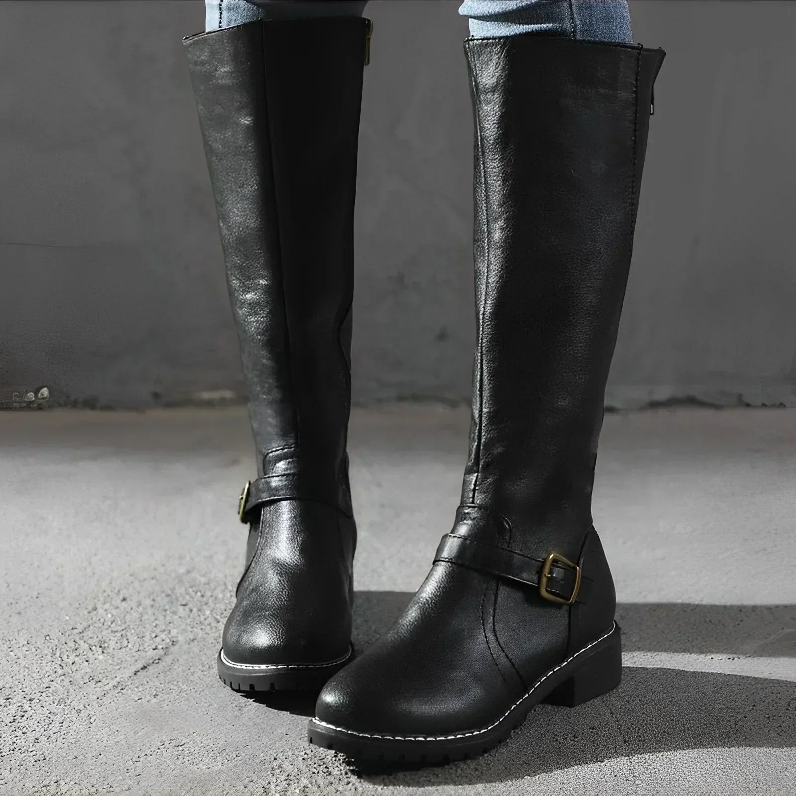 Valenzora | Stylish autumn long boots with metal clasp for women