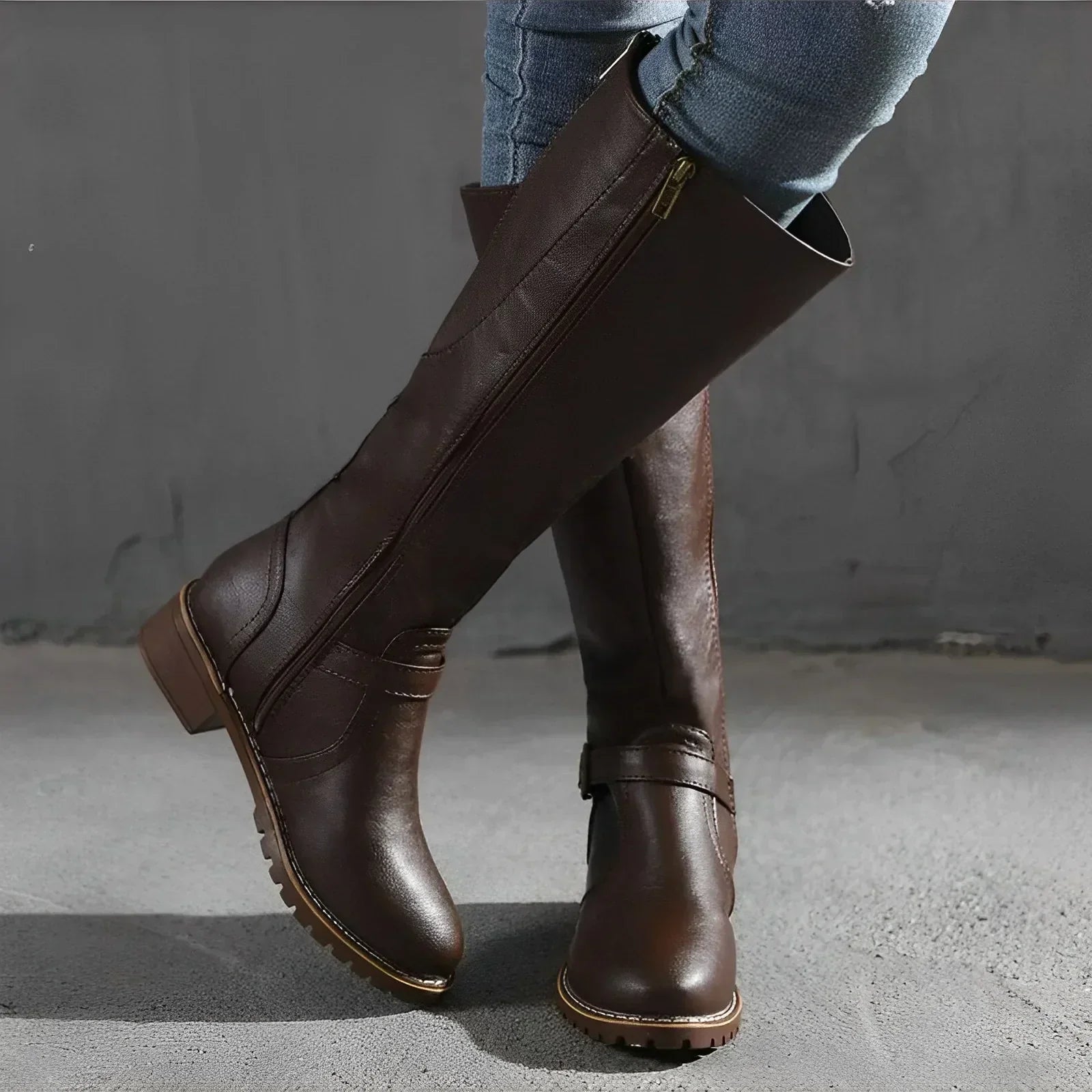 Valenzora | Stylish autumn long boots with metal clasp for women