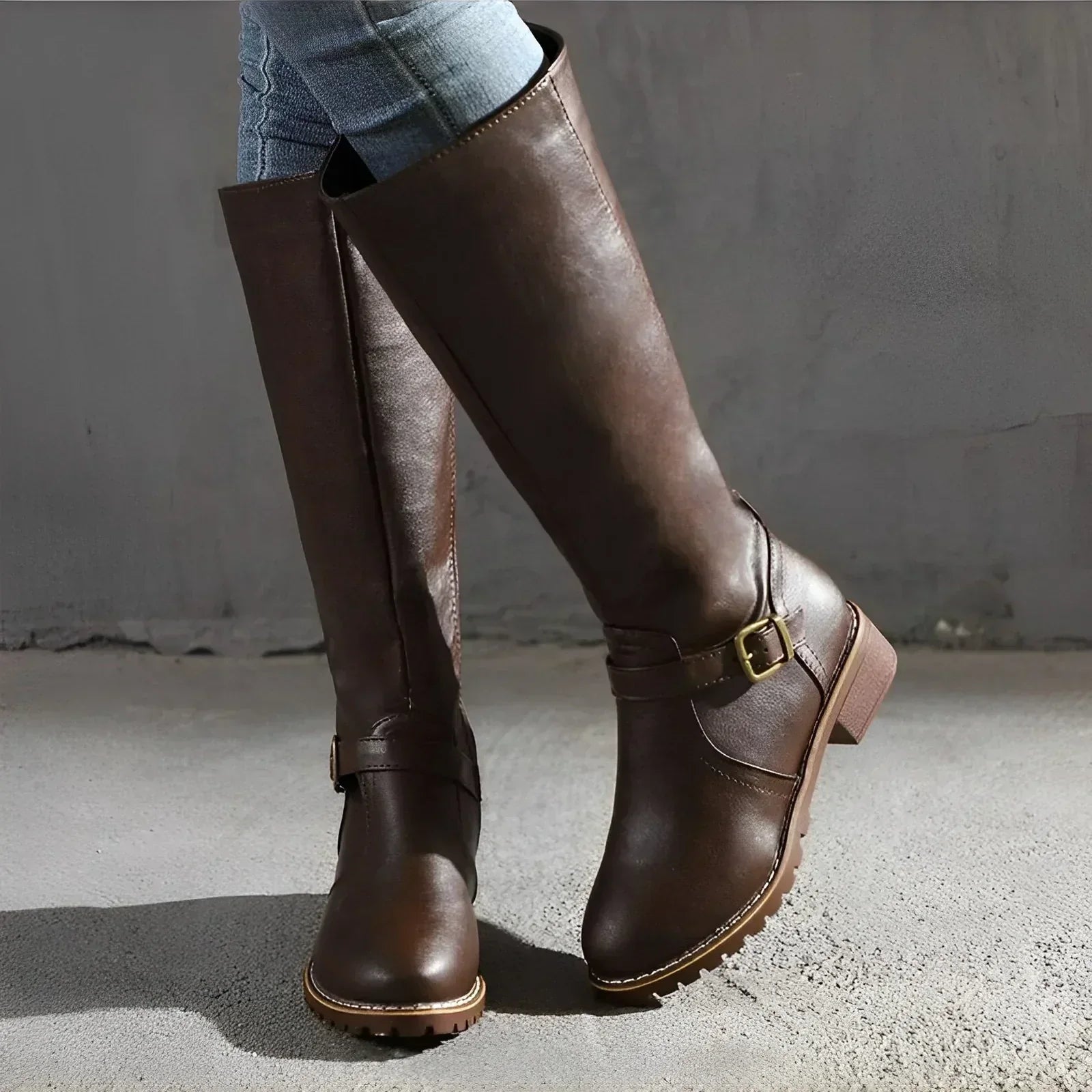 Valenzora | Stylish autumn long boots with metal clasp for women