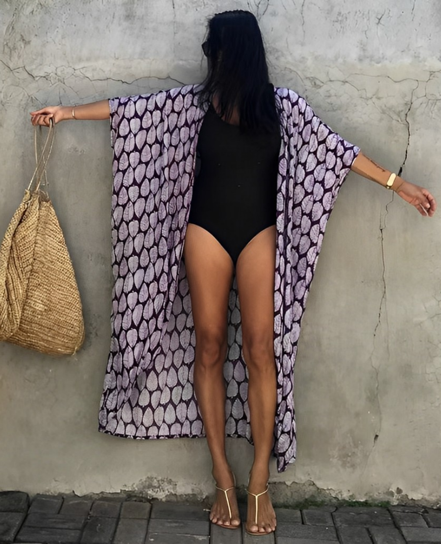 Valenzora Retro Kimono | Long, patterned beach kimono with belt for women