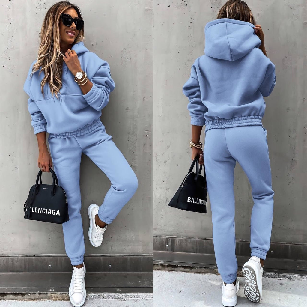 Valenzora | Set - comfortable women's jogging suit with hood