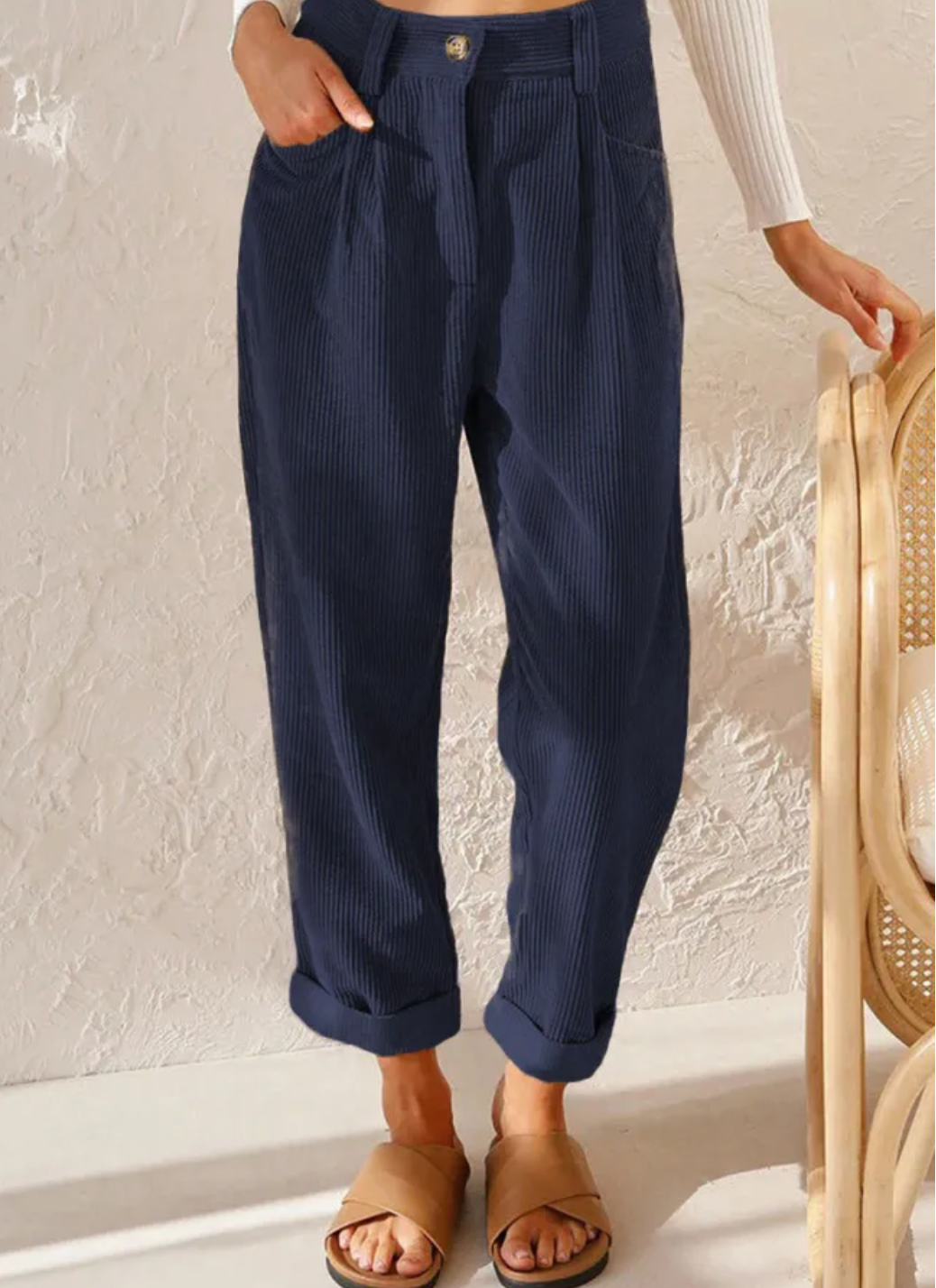 Valenzora - Stylish corduroy trousers