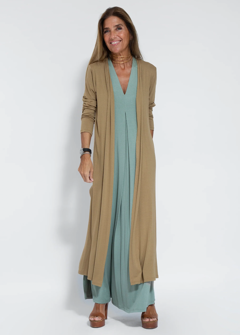 Valenzora | Set bestehend aus einem langen schlankmachenden Kleid und einer Weste