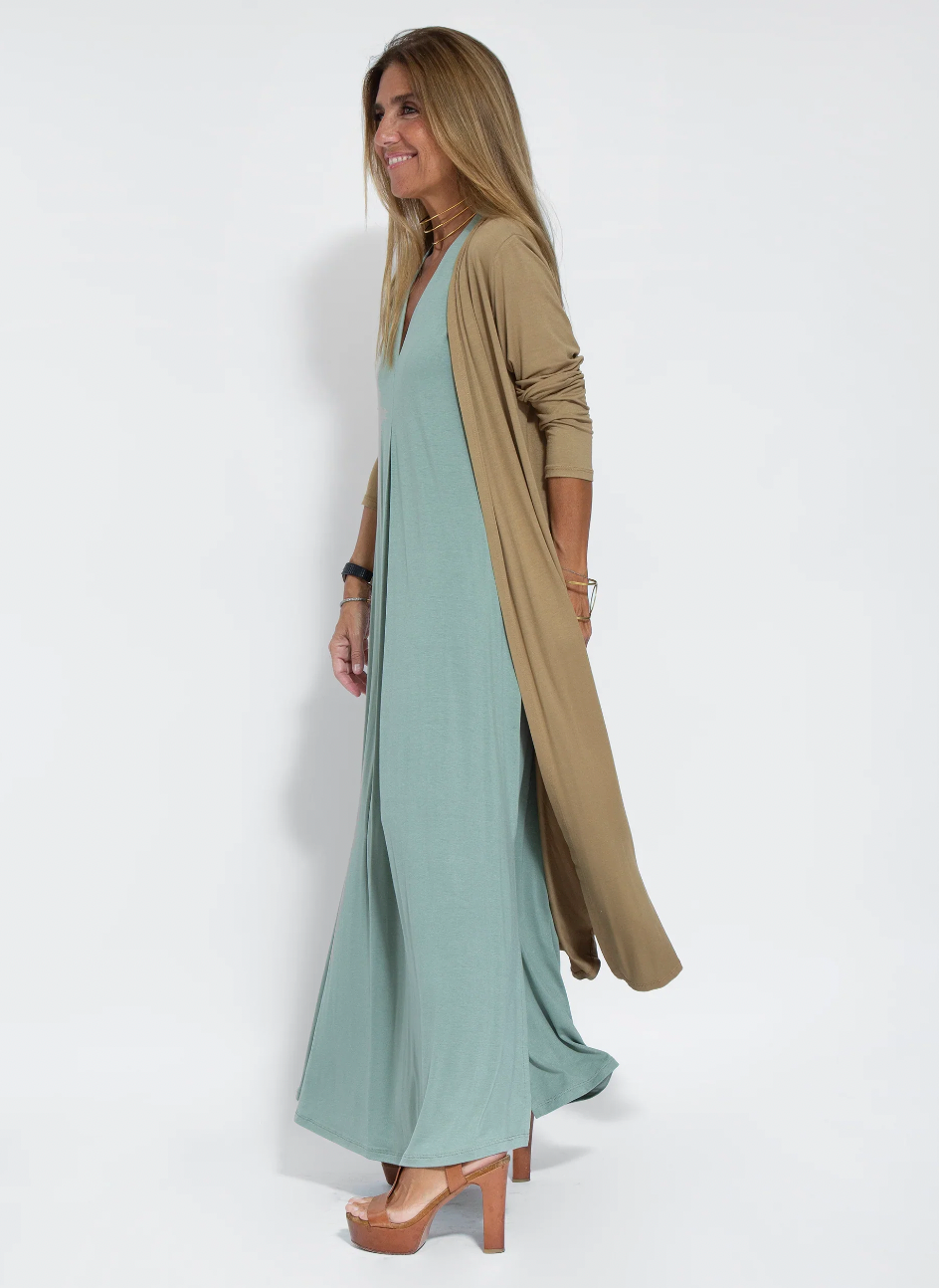 Valenzora | Set with long, slimming dress and vest