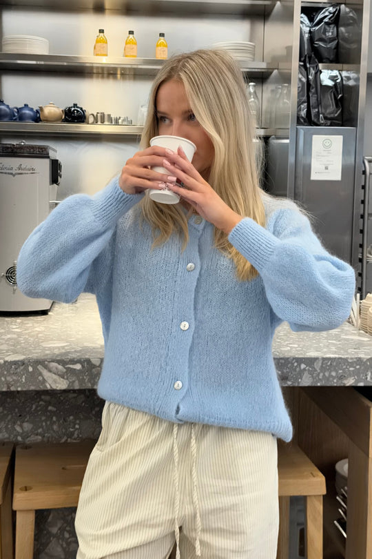 Valenzora | Women's knitted cardigan with buttons