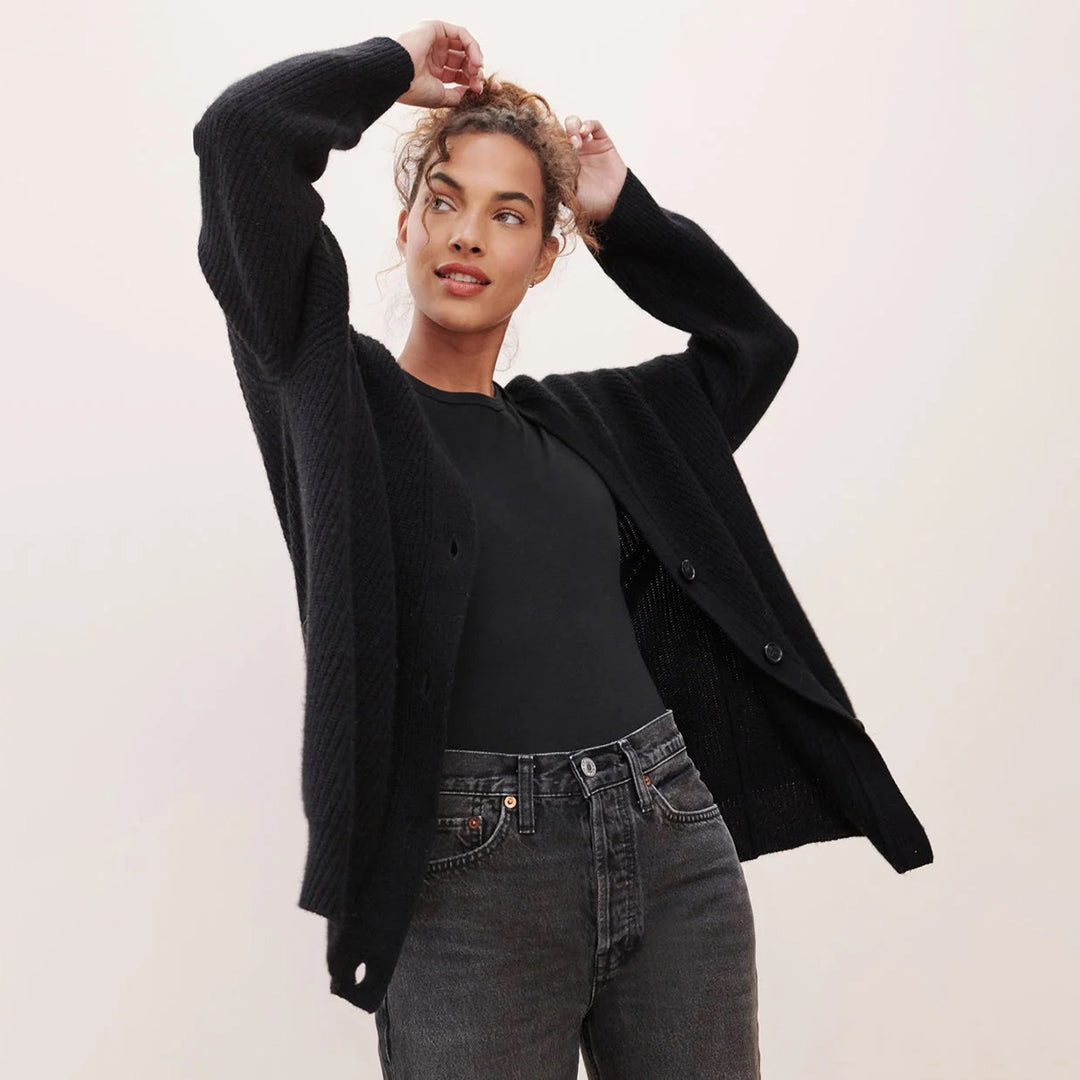 Valenzora | Oversized cardigan for women with luxurious comfort