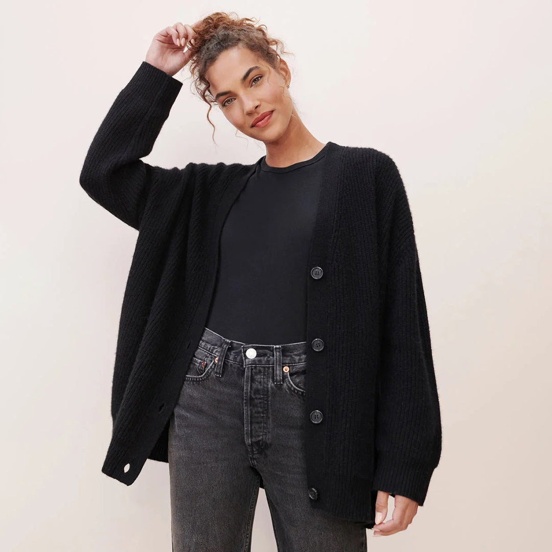 Valenzora | Oversized cardigan for women with luxurious comfort