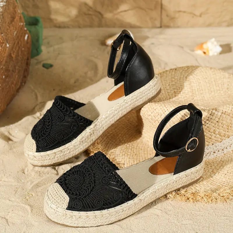Valenzora | Fashionable flat sandals with laces and buckle straps for comfort