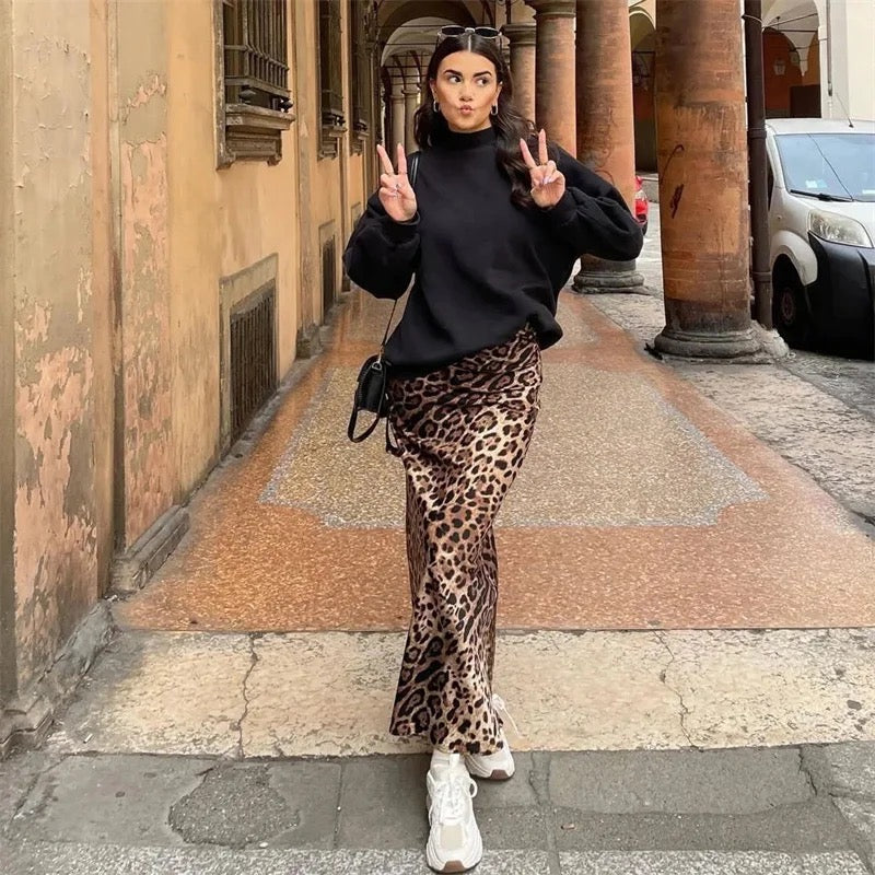 Valenzora | Leopard print satin skirt