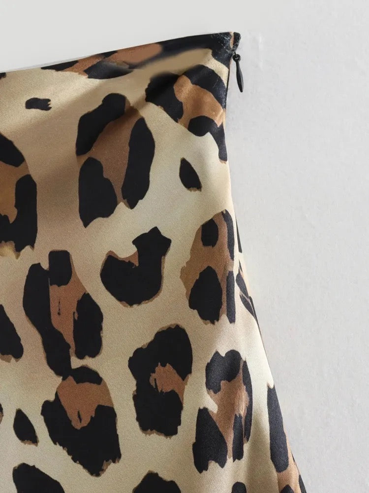 Valenzora | Leopard print satin skirt