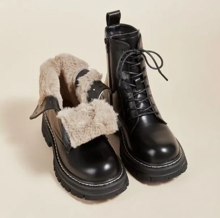 Women's boots made of fur