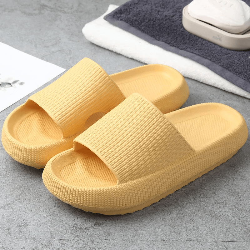 Valenzora | Soft, comfortable slippers