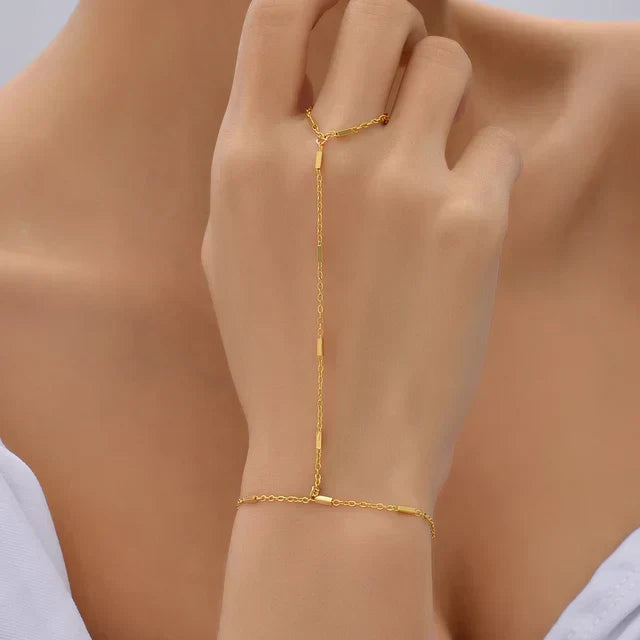 Valenzora | Creative Small Chain Bracelet Finger Rings