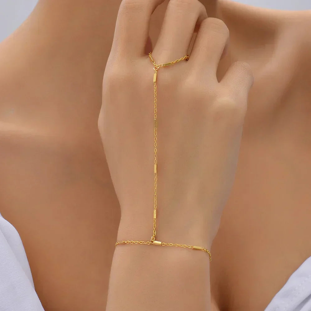 Valenzora | Creative Small Chain Bracelet Finger Rings
