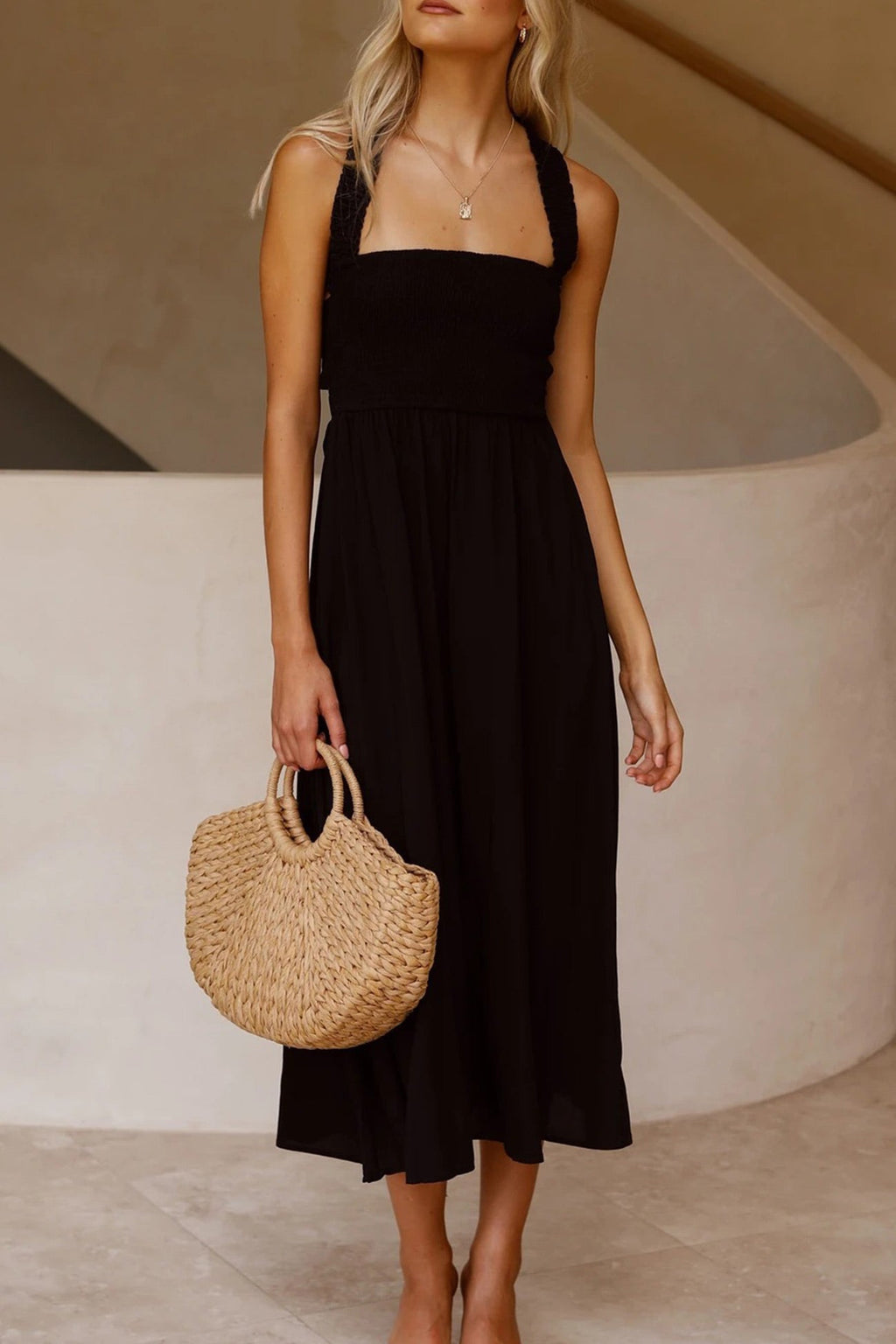 Valenzora | Crisscross Tie-Back Midi Dress